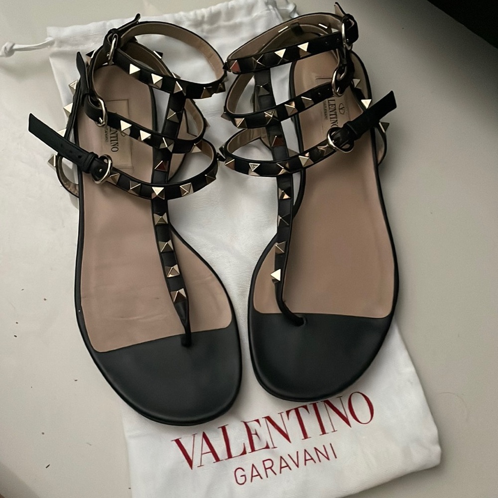 Rockstud Flat Thong Sandals, Black